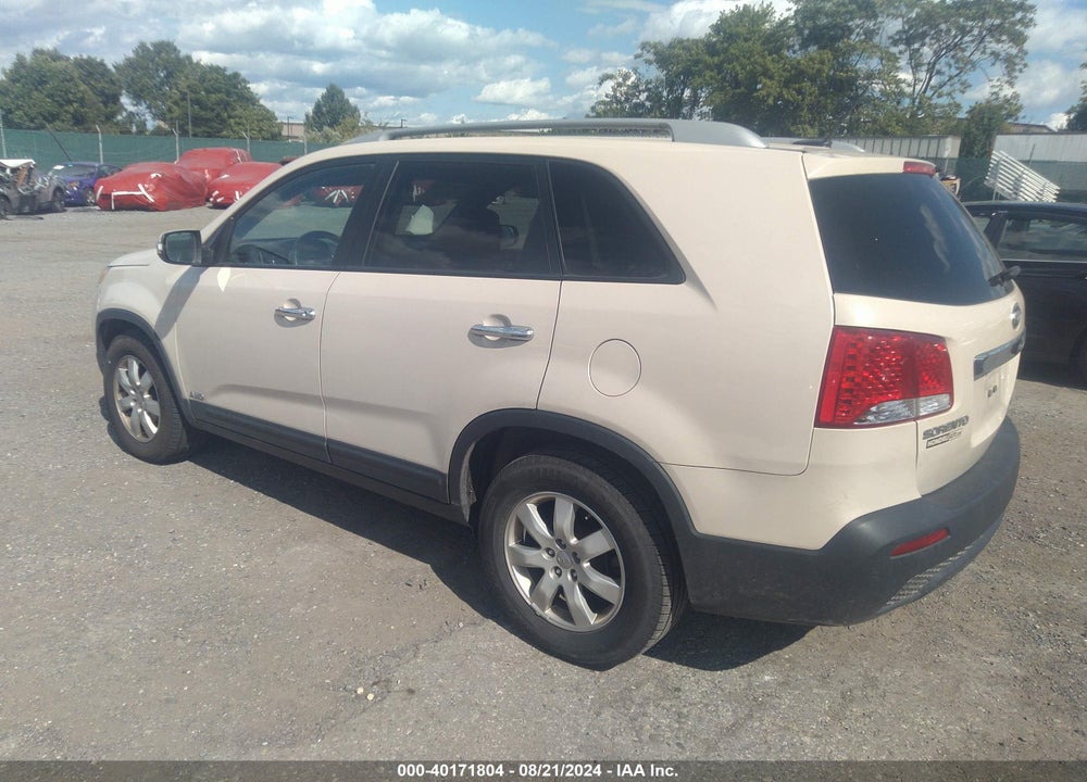 2012 KIA SORENTO LX V6 VIN: 5XYKTDA29CG226625
