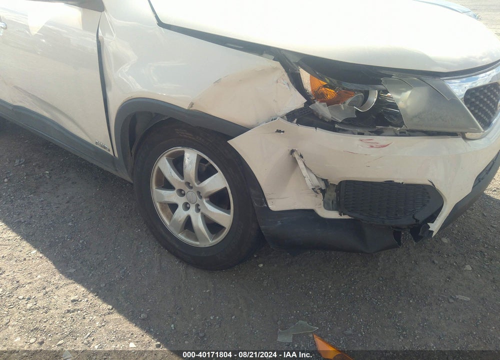 2012 KIA SORENTO LX V6 VIN: 5XYKTDA29CG226625