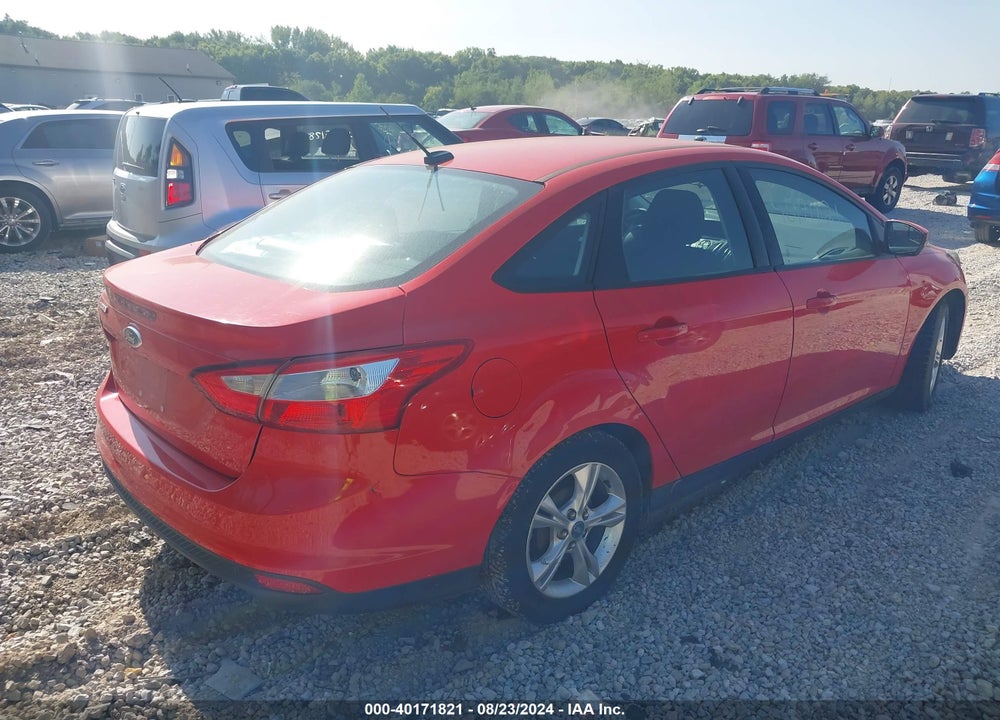 2014 FORD FOCUS SE VIN: 1FADP3F24EL388675