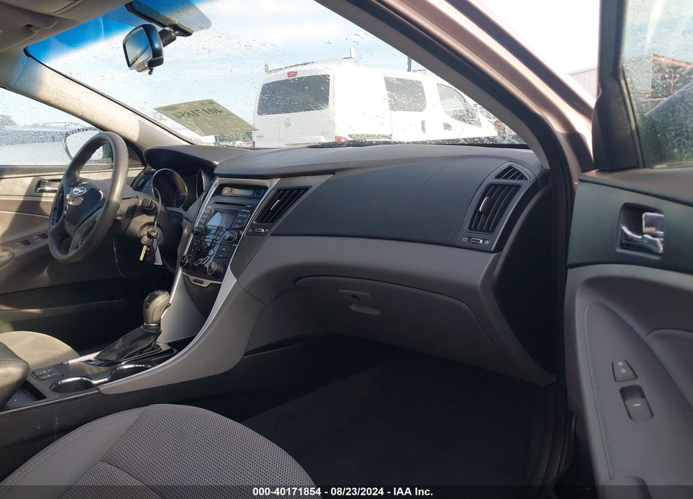 2013 HYUNDAI SONATA GLS VIN: 5NPEB4ACXDH578843