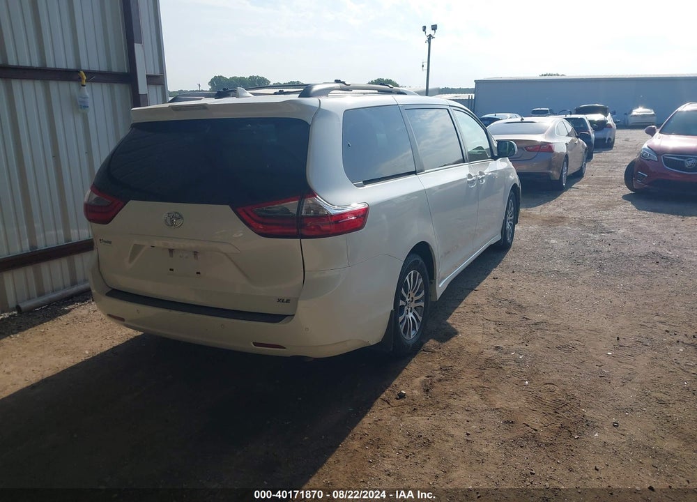 2020 TOYOTA SIENNA XLE VIN: 5TDYZ3DC2LS053752