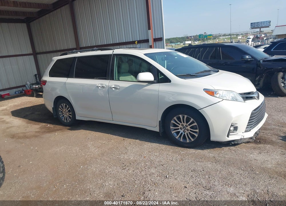 2020 TOYOTA SIENNA XLE VIN: 5TDYZ3DC2LS053752
