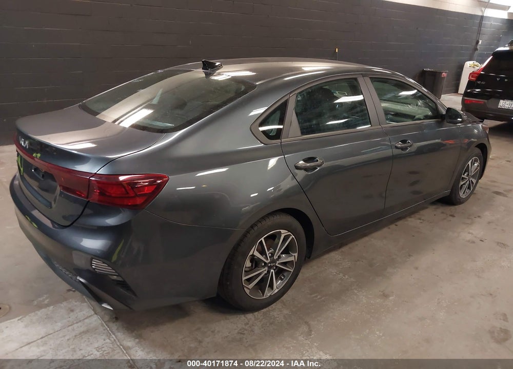 2022 KIA FORTE LXS VIN: 3KPF24AD5NE471461