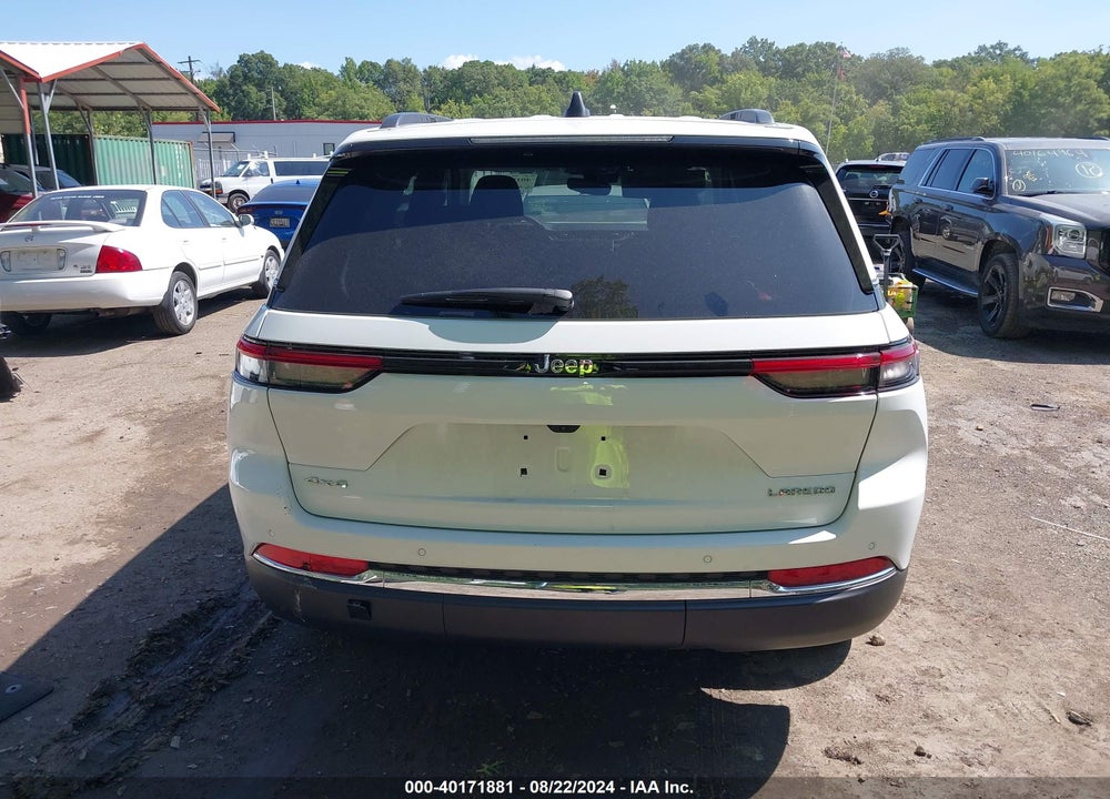 2024 JEEP GRAND CHEROKEE LAREDO X 4X4 VIN: 1C4RJHAG1RC706663