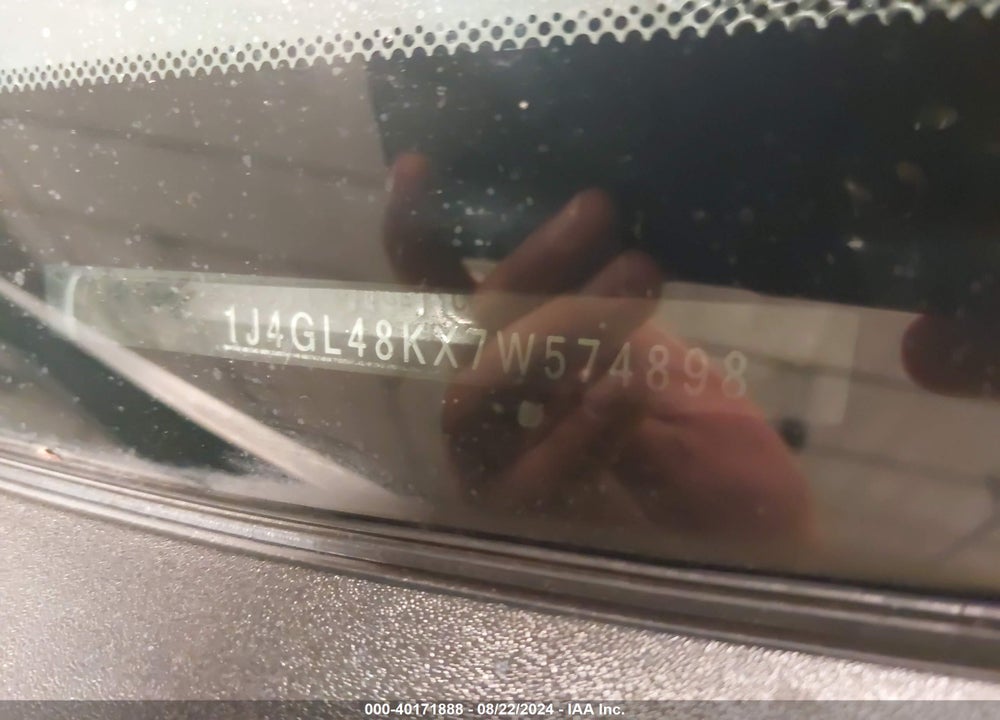 2007 JEEP LIBERTY SPORT VIN: 1J4GL48KX7W574898