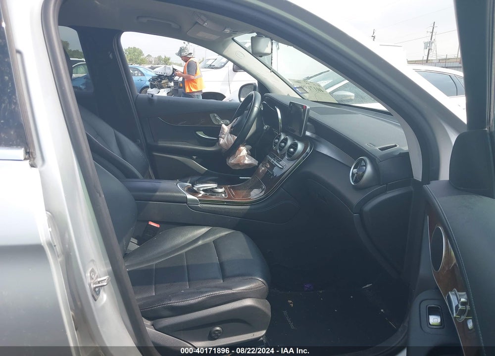2017 MERCEDES-BENZ GLC 300 VIN: WDC0G4JB7HF129116