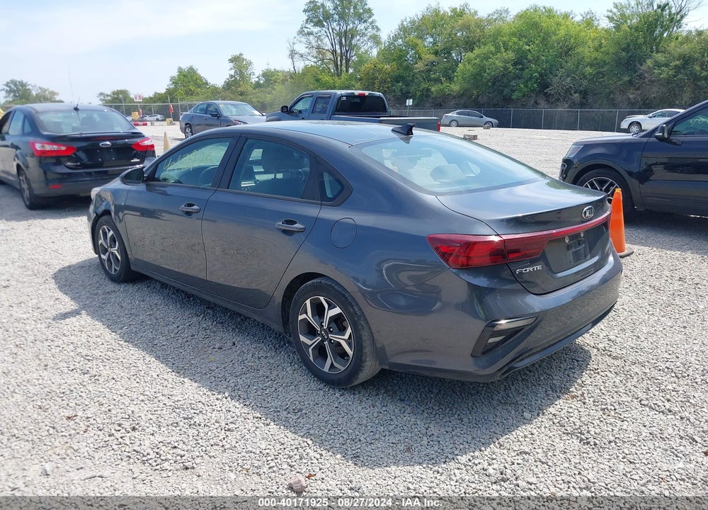 2021 KIA FORTE LXS VIN: 3KPF24AD8ME388685