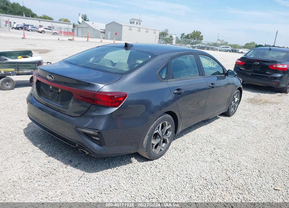 2021 KIA FORTE LXS VIN: 3KPF24AD8ME388685
