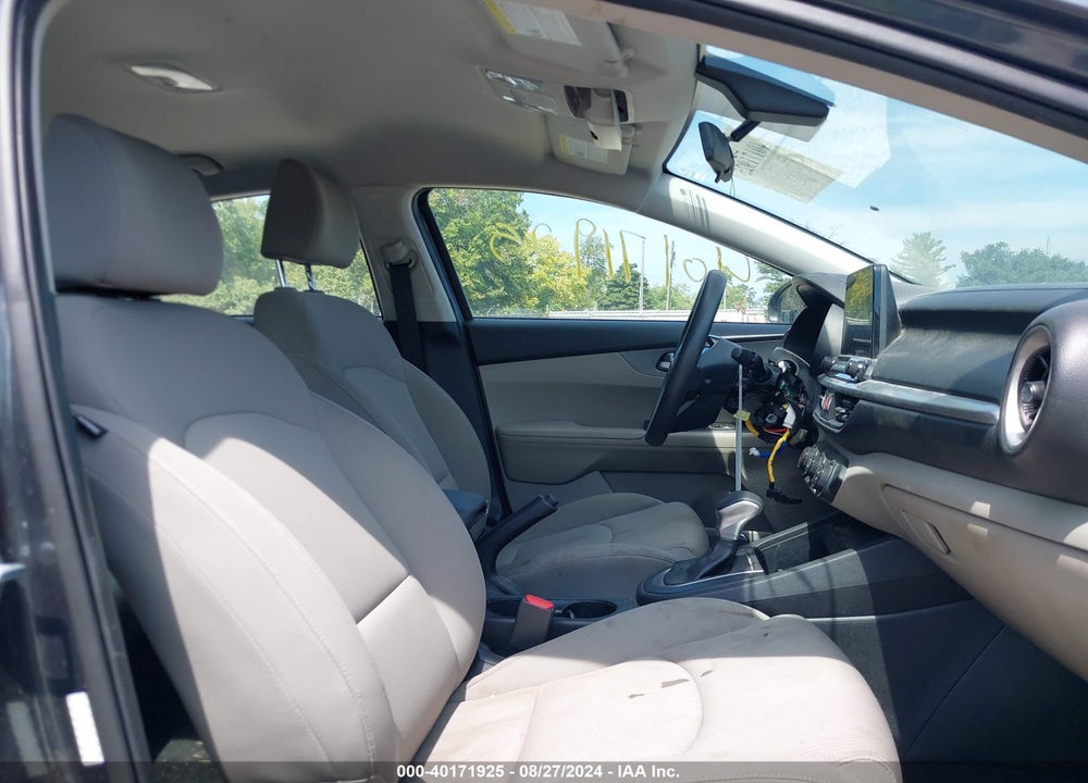 2021 KIA FORTE LXS VIN: 3KPF24AD8ME388685