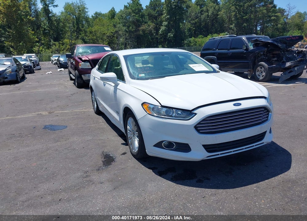 2016 FORD FUSION ENERGI SE LUXURY VIN: 3FA6P0PU8GR394460