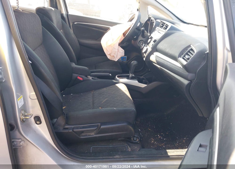 2015 HONDA FIT LX VIN: 3HGGK5H50FM720332