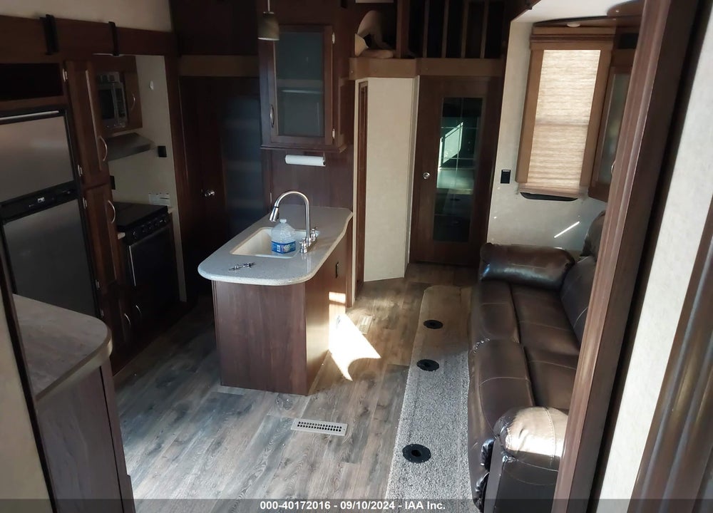 2016 HEARTLAND TORQUE M-396 VIN: 5SFCG433XFE298734