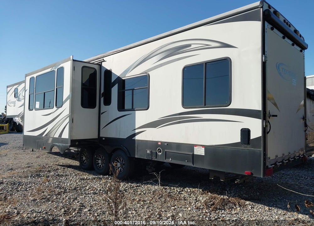 2016 HEARTLAND TORQUE M-396 VIN: 5SFCG433XFE298734
