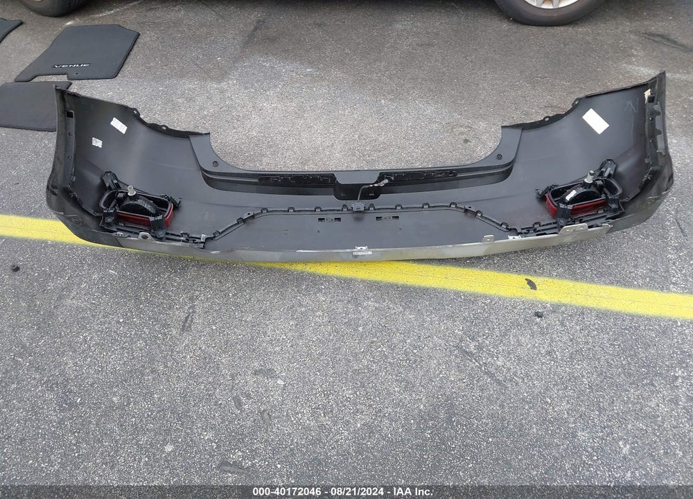 2021 HYUNDAI VENUE SEL VIN: KMHRC8A36MU115895