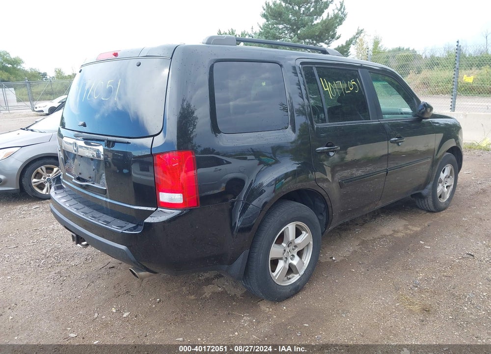 2011 HONDA PILOT EX-L VIN: 5FNYF3H57BB017496