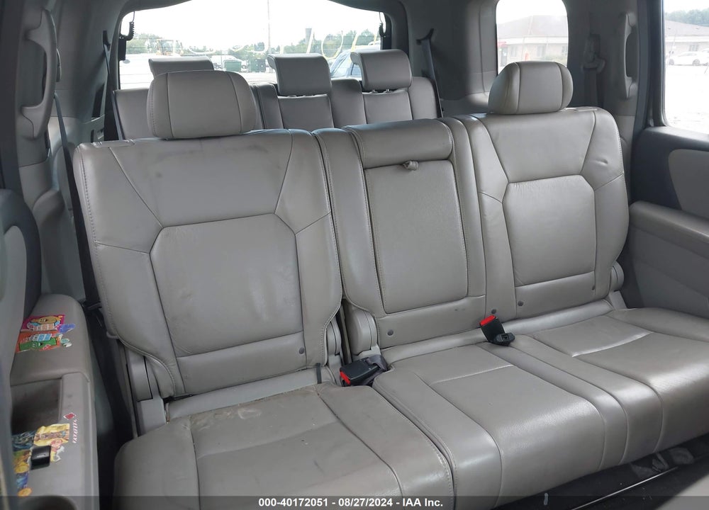 2011 HONDA PILOT EX-L VIN: 5FNYF3H57BB017496