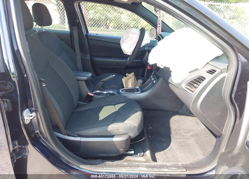 2011 CHRYSLER 200 TOURING VIN: 1C3BC1FG2BN512007