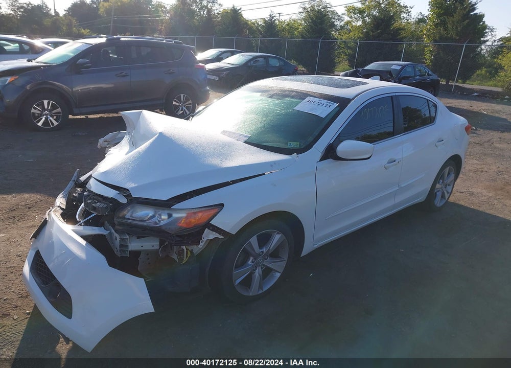 2013 ACURA ILX 2.0L VIN: 19VDE1F70DE013902
