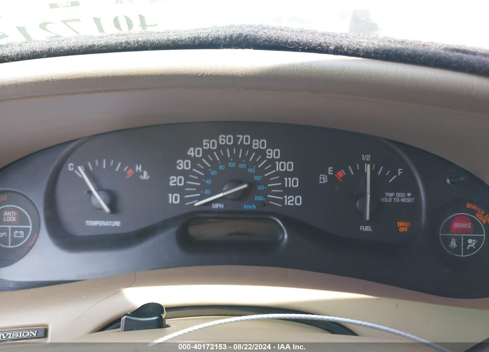 2002 BUICK CENTURY CUSTOM VIN: 2G4WS52J821214552