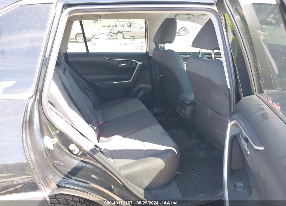 2020 TOYOTA RAV4 XLE VIN: 2T3P1RFV3LW112679