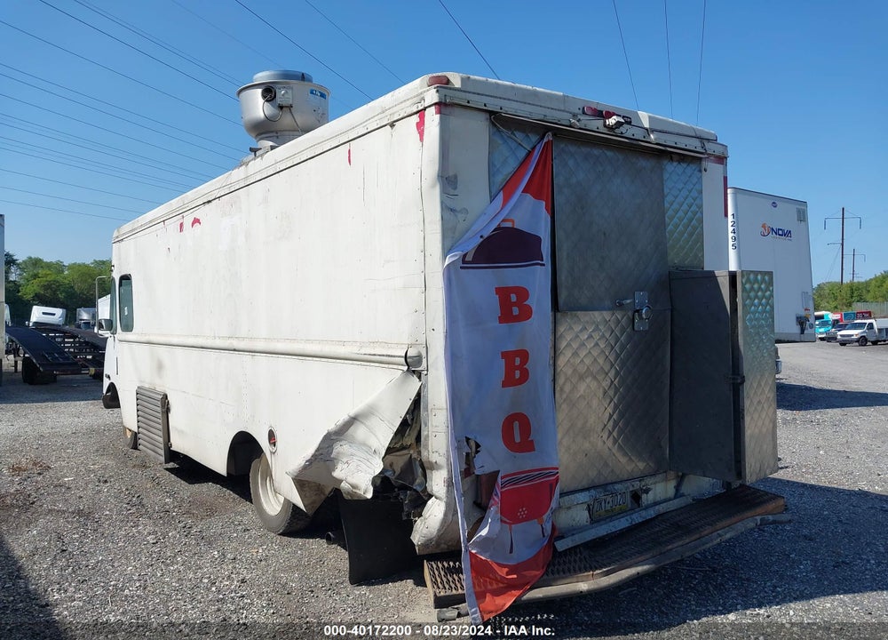2002 WORKHORSE FORWARD CONTROL CHASSIS VIN: 5B4HP42RX23357002