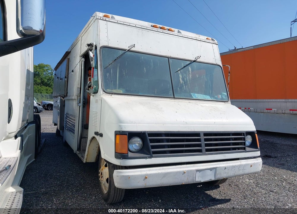 2002 WORKHORSE FORWARD CONTROL CHASSIS VIN: 5B4HP42RX23357002