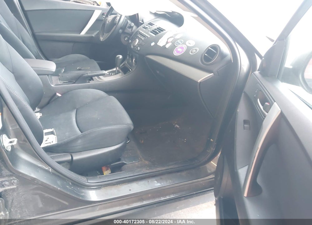 2011 MAZDA 3 S SPORT VIN: JM1BL1K61B1363203