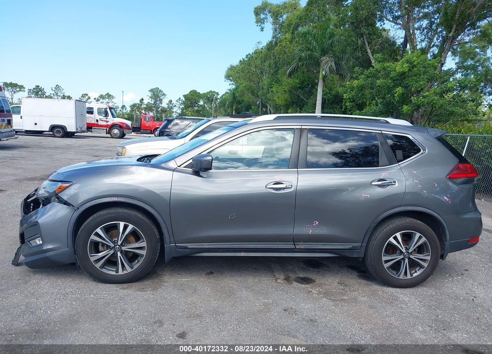2017 NISSAN ROGUE SL VIN: JN8AT2MT4HW132221
