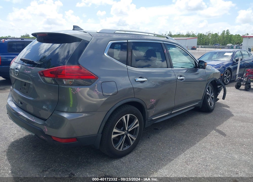 2017 NISSAN ROGUE SL VIN: JN8AT2MT4HW132221