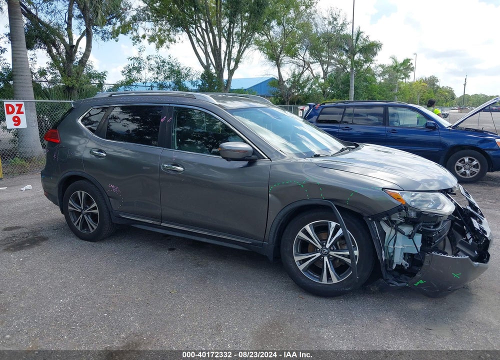 2017 NISSAN ROGUE SL VIN: JN8AT2MT4HW132221