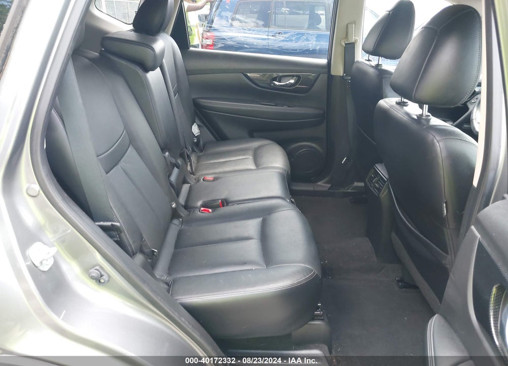 2017 NISSAN ROGUE SL VIN: JN8AT2MT4HW132221