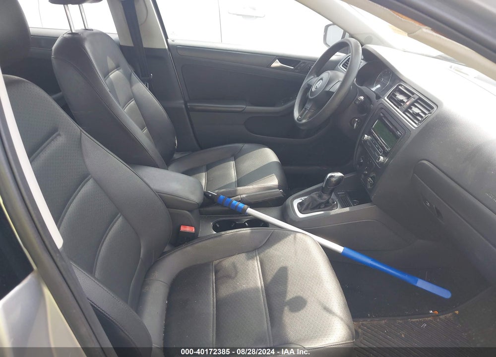 2014 VOLKSWAGEN JETTA 1.8T SE VIN: 3VWD17AJ1EM241436