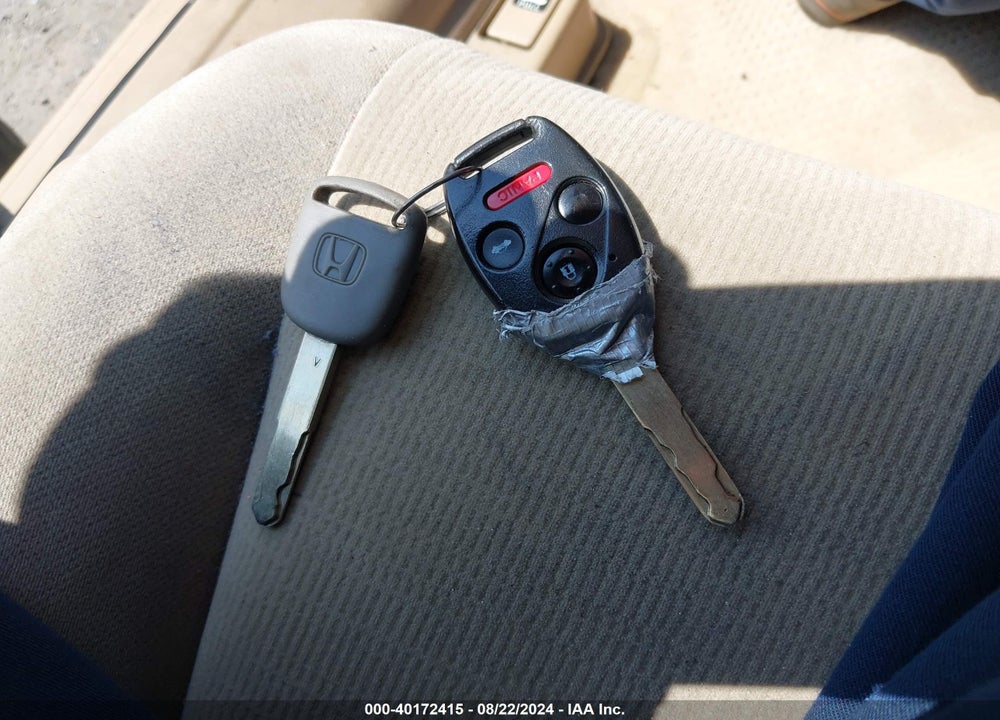 2006 HONDA ACCORD VIN: 1HGCM563X6A170614