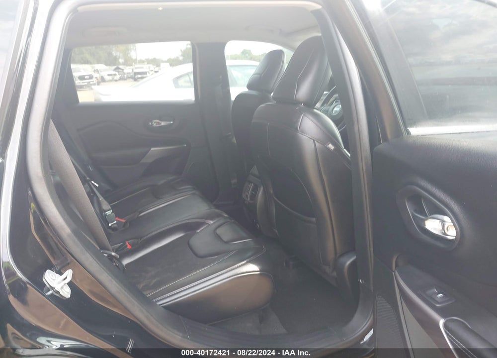2019 CHERO JEEP KEE LATITUDE PLUS FWD VIN: 1C4PJLLX8KD280283