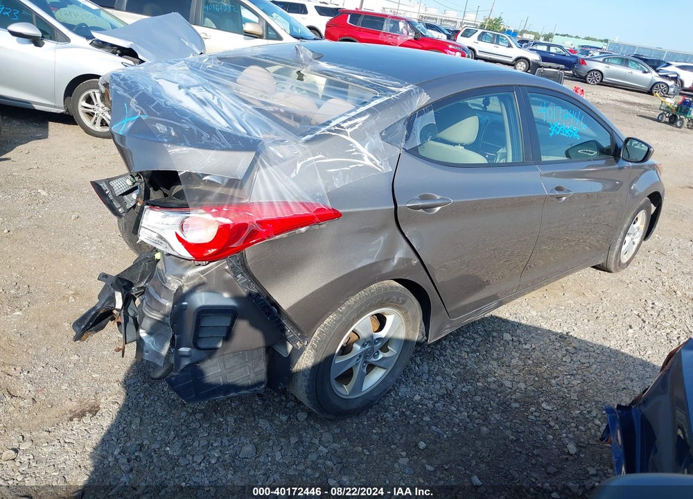 2014 HYUNDAI ELANTRA SE VIN: 5NPDH4AE1EH531813