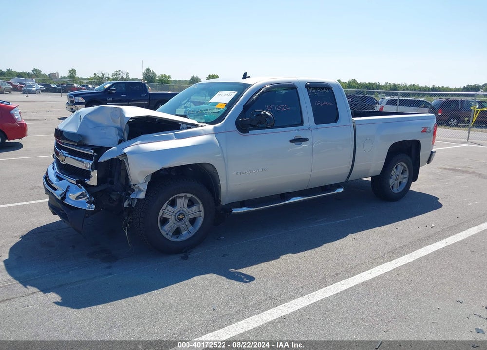 2011 CHEVROLET SILVERADO 1500 LT VIN: 1GCRKSE3XBZ307903