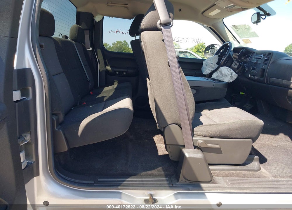 2011 CHEVROLET SILVERADO 1500 LT VIN: 1GCRKSE3XBZ307903