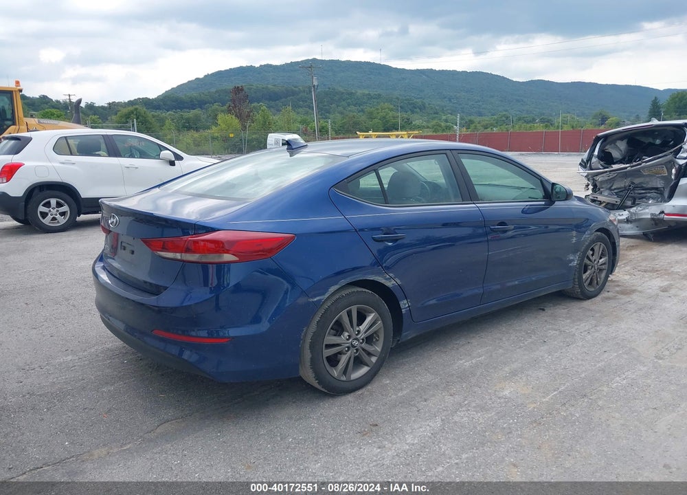 2018 HYUNDAI ELANTRA SEL VIN: 5NPD84LF2JH231259