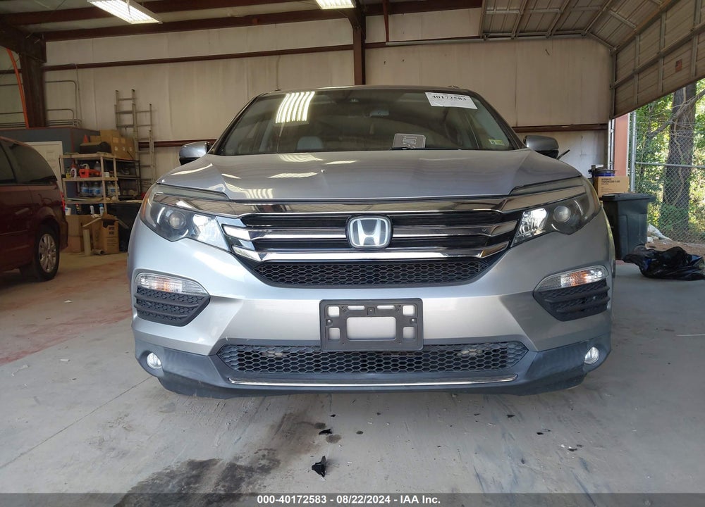 2018 HONDA PILOT TOURING VIN: 5FNYF6H96JB045986
