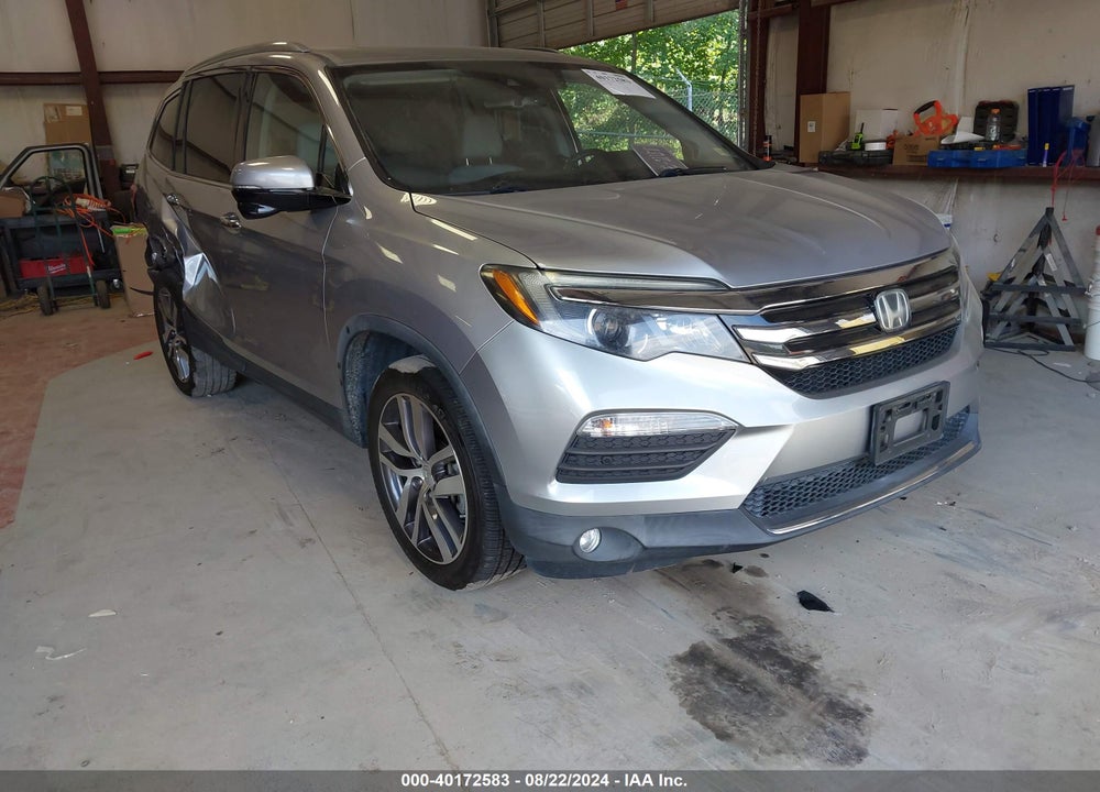 2018 HONDA PILOT TOURING VIN: 5FNYF6H96JB045986