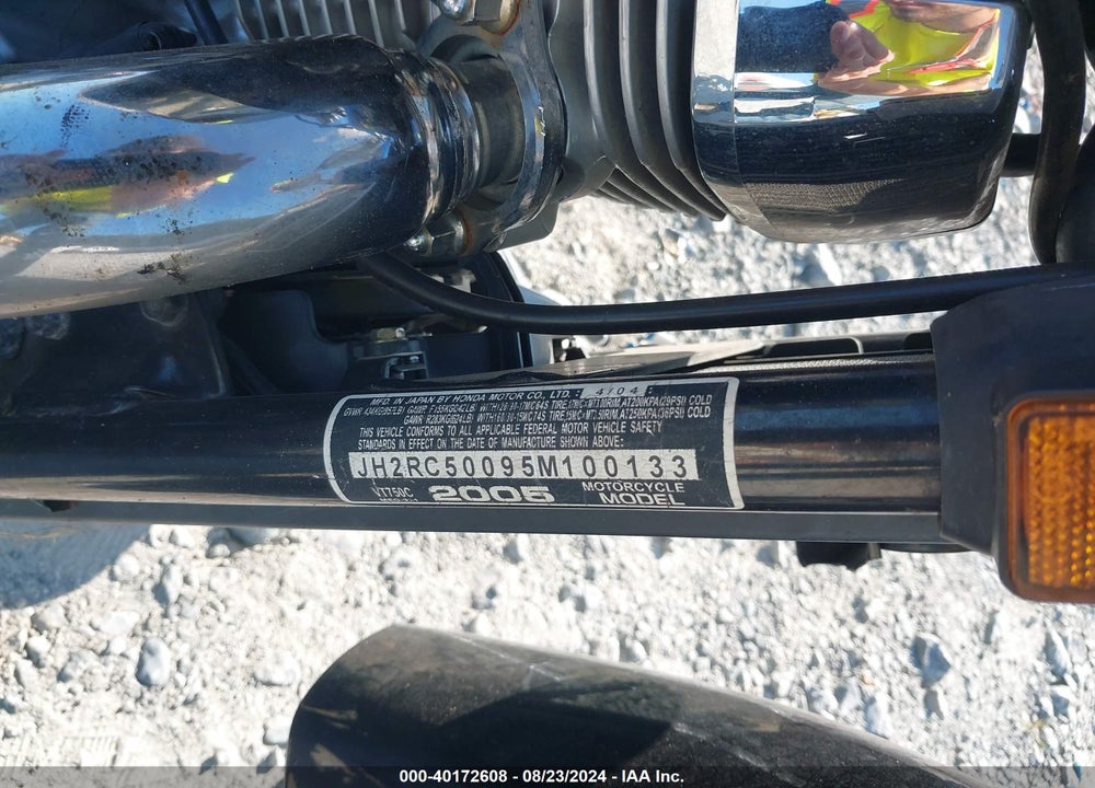 2005 HONDA VT750 C VIN: JH2RC50095M100133