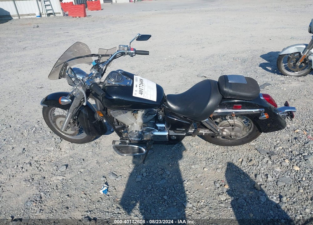 2005 HONDA VT750 C VIN: JH2RC50095M100133