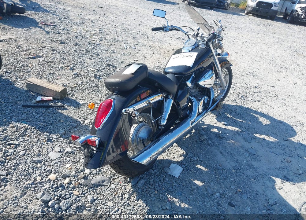 2005 HONDA VT750 C VIN: JH2RC50095M100133
