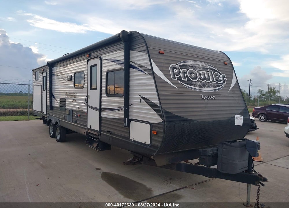 2017 PROWLER LYNX VIN: 5SFPB3526HE321265