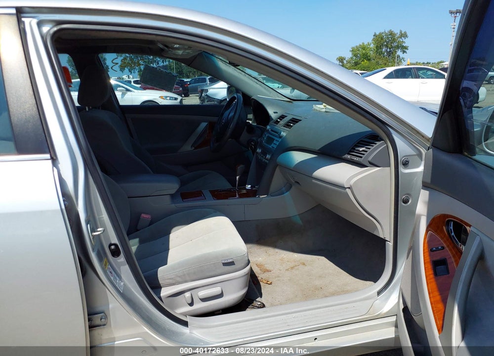 2009 TOYOTA CAMRY XLE VIN: 4T4BE46K39R064096