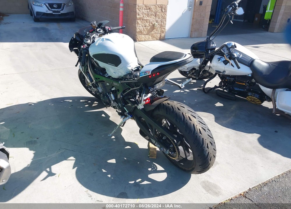 2024 BMW S 1000 RR VIN: WB10E6300R6J07752