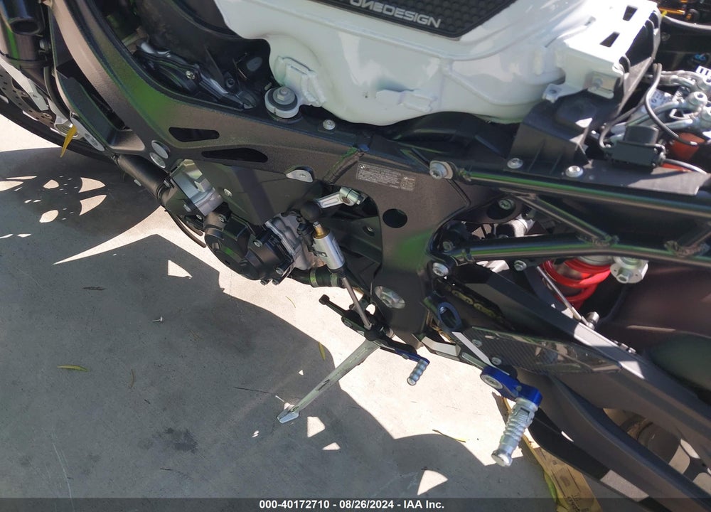 2024 BMW S 1000 RR VIN: WB10E6300R6J07752