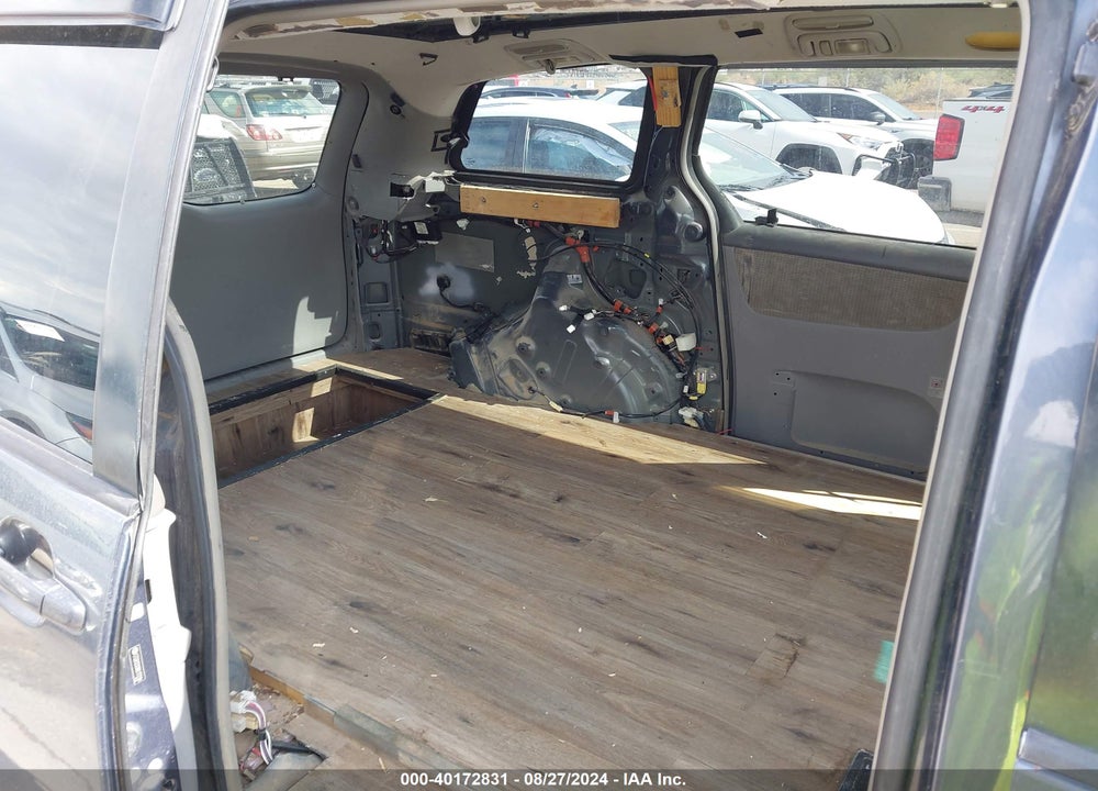 2008 TOYOTA SIENNA LE VIN: 5TDZK23C88S172384
