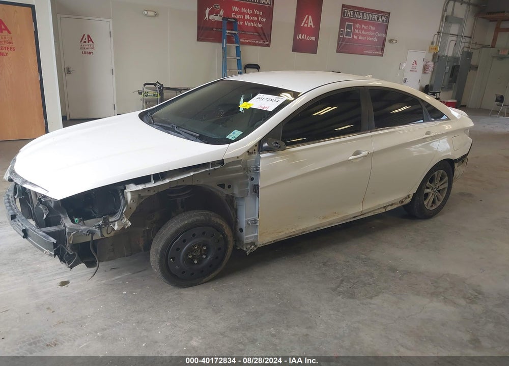 2013 HYUNDAI SONATA GLS VIN: 5NPEB4AC1DH581176