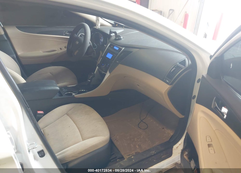 2013 HYUNDAI SONATA GLS VIN: 5NPEB4AC1DH581176